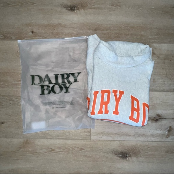 NWT Dairy Boy Study Break State Champs Rollneck in Champion Orange - Picture 13 of 16